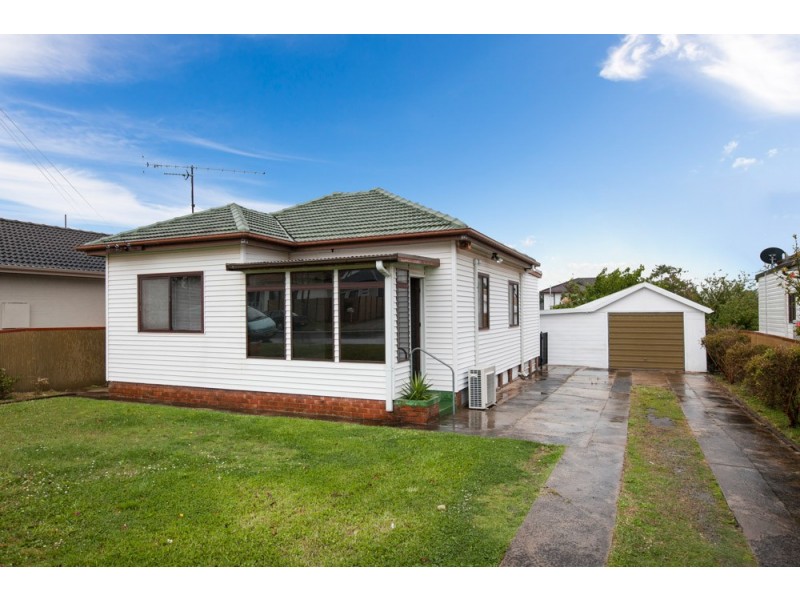 160 Pur Pur Avenue, Lake Illawarra NSW 2528