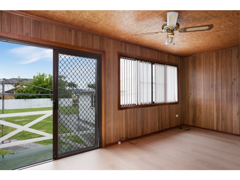 160 Pur Pur Avenue, Lake Illawarra NSW 2528