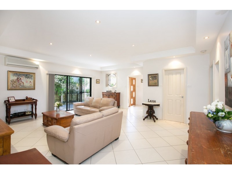 42a Woodlawn Avenue, Mangerton NSW 2500