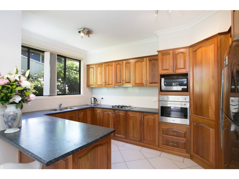 42a Woodlawn Avenue, Mangerton NSW 2500