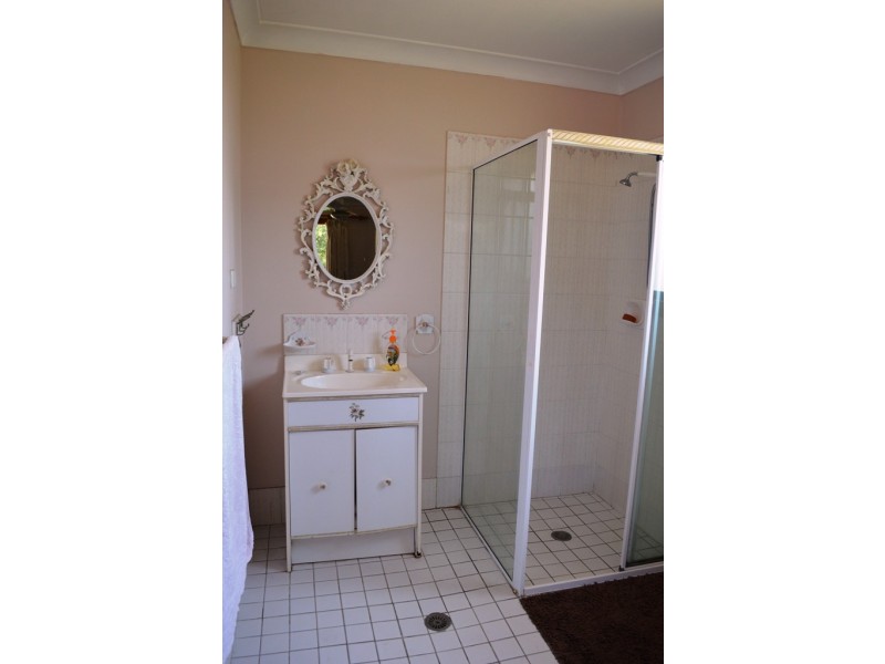 3 Fir Crescent, Albion Park Rail NSW 2527