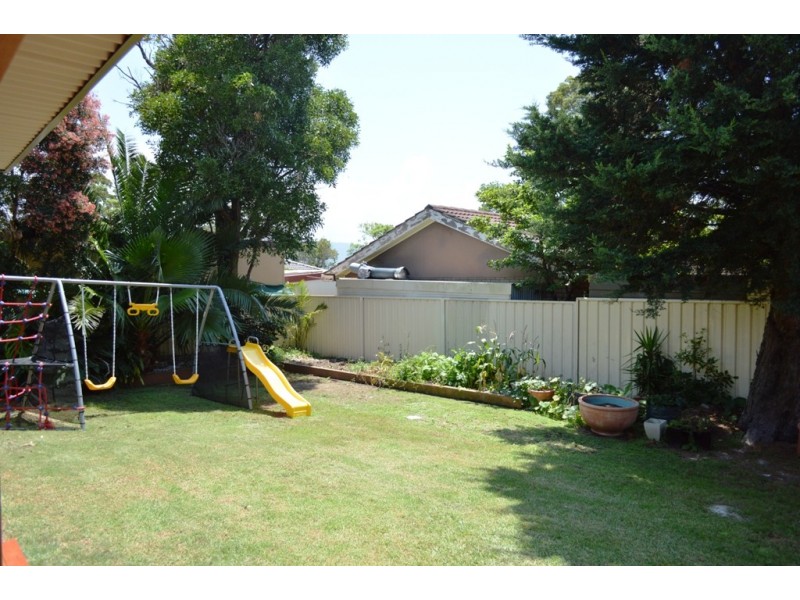 3 Fir Crescent, Albion Park Rail NSW 2527