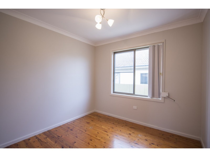 8 Susan Avenue, Warilla NSW 2528