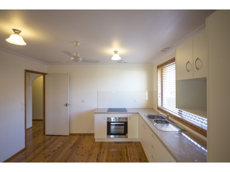 49 Antrim Avenue, Warilla NSW 2528