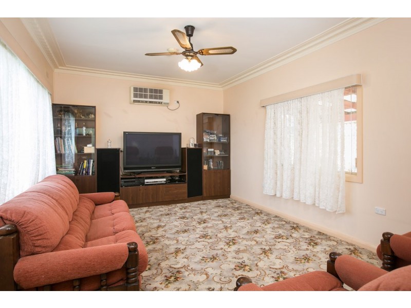 73 Lakeview Parade, Primbee NSW 2502