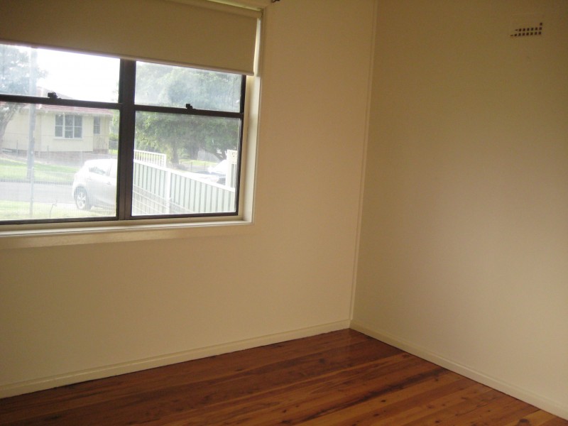 1 Elouera Street, Lake Illawarra NSW 2528