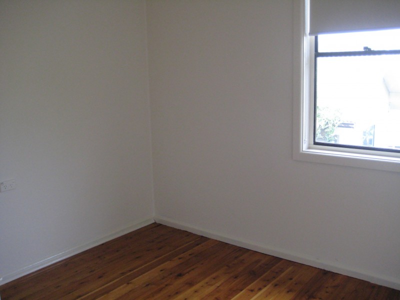 1 Elouera Street, Lake Illawarra NSW 2528