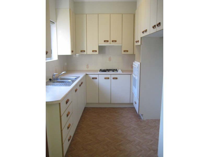 180 Lakeview Parade, Primbee NSW 2502