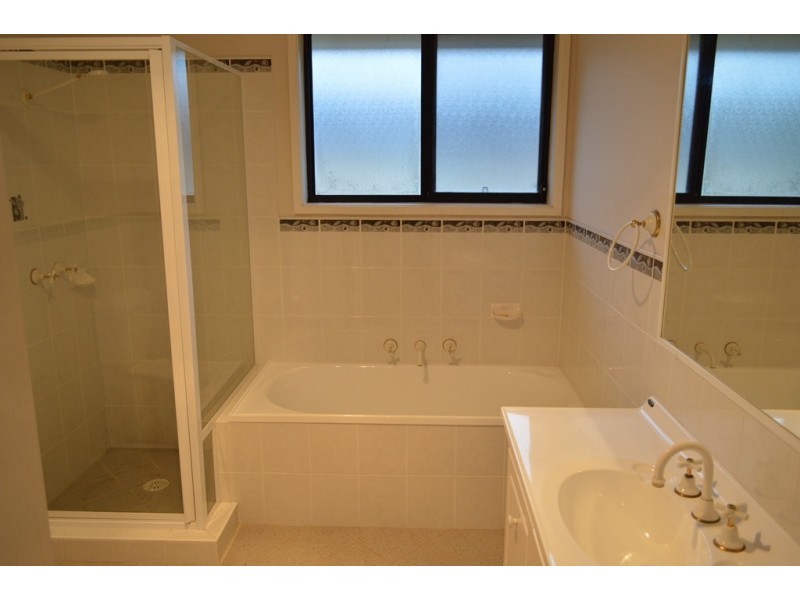 1/18 Byron Circuit, Flinders NSW 2529