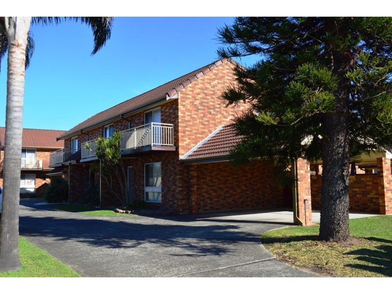 2/54 Peterborough Avenue, Lake Illawarra NSW 2528