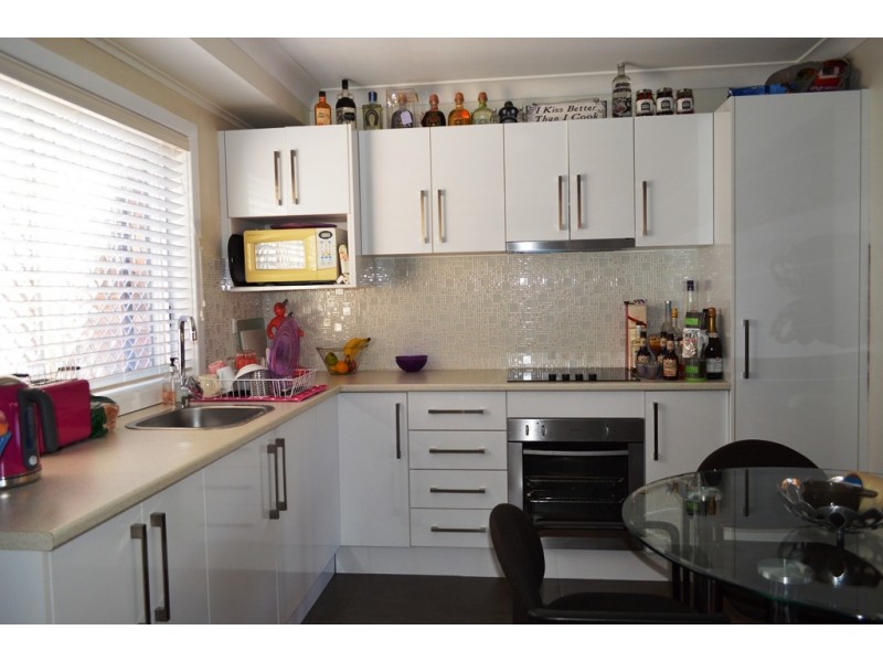 2/54 Peterborough Avenue, Lake Illawarra NSW 2528