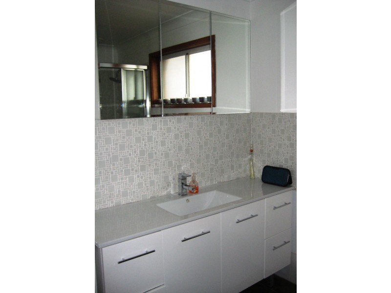 2/54 Peterborough Avenue, Lake Illawarra NSW 2528