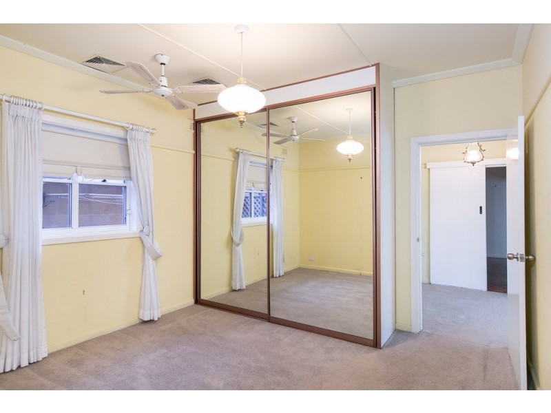 2/195 Lawrence Hargrave Drive, Thirroul NSW 2515