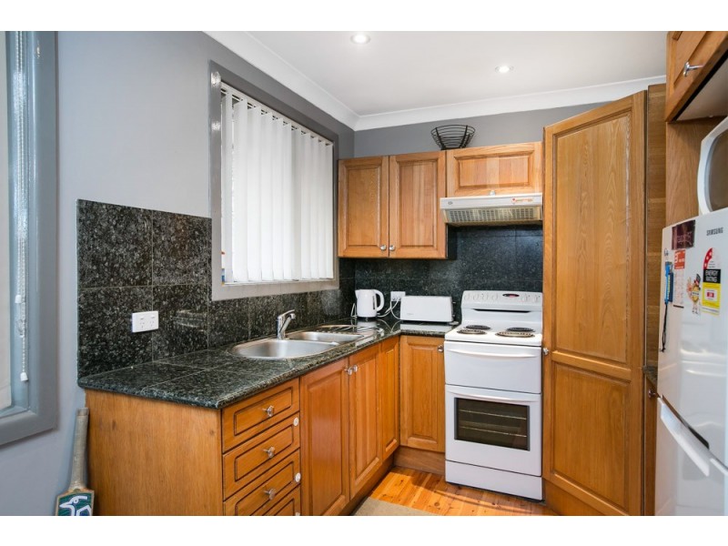 1/3 St Lukes Avenue, Brownsville NSW 2530