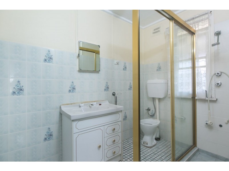 51 Garrard Avenue, Mount Warrigal NSW 2528