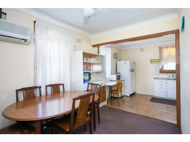 51 Garrard Avenue, Mount Warrigal NSW 2528