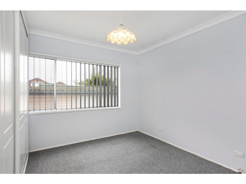 1a Carinmoney Avenue, Warilla NSW 2528