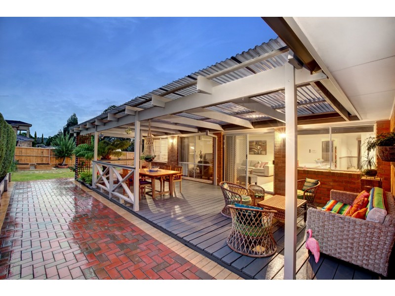 14 Sandy Wynd, Kilsyth South VIC 3137