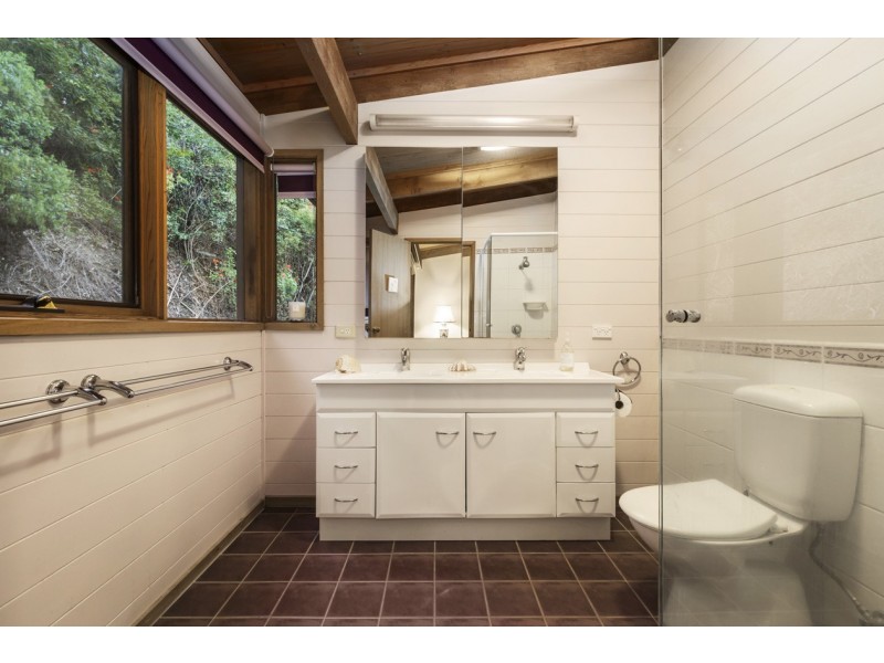 17 Manorwood Place, Mitcham VIC 3132