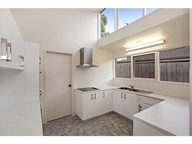 69A Gateshead Drive, Wantirna South VIC 3152