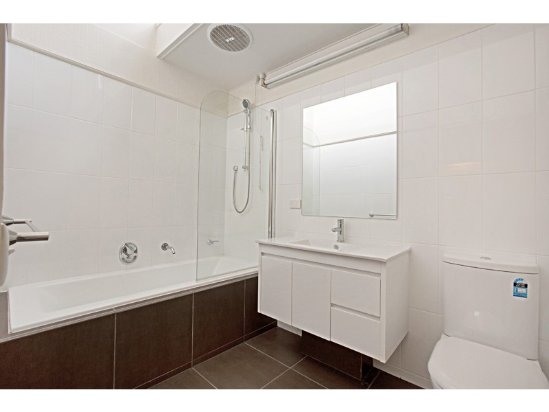 69A Gateshead Drive, Wantirna South VIC 3152