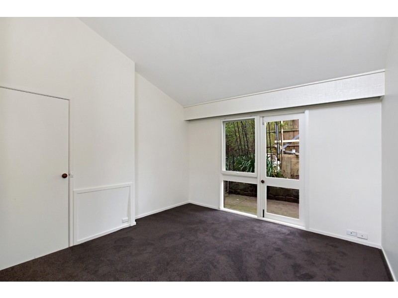 69B Gateshead Drive, Wantirna South VIC 3152