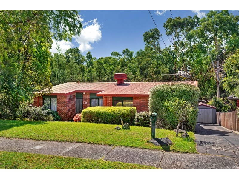 24 Sorrel Crescent, Warranwood VIC 3134
