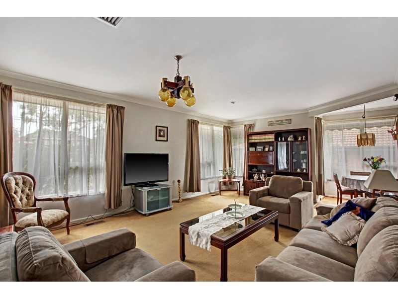 877 High Street Road, Glen Waverley VIC 3150