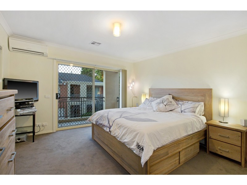 5 Mintleaf Grove, Mitcham VIC 3132