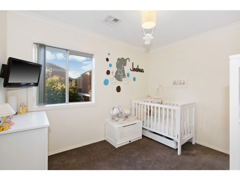 5 Mintleaf Grove, Mitcham VIC 3132