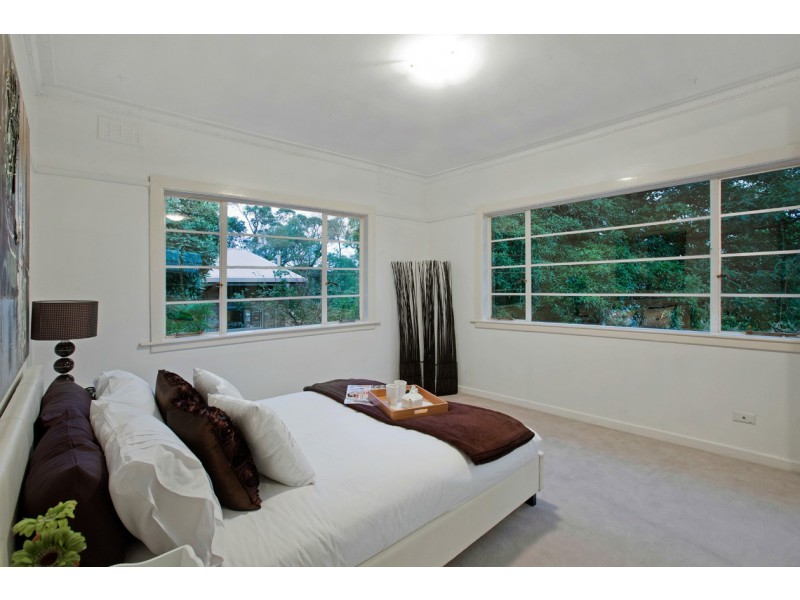 14 Beaufort Street, Mitcham VIC 3132