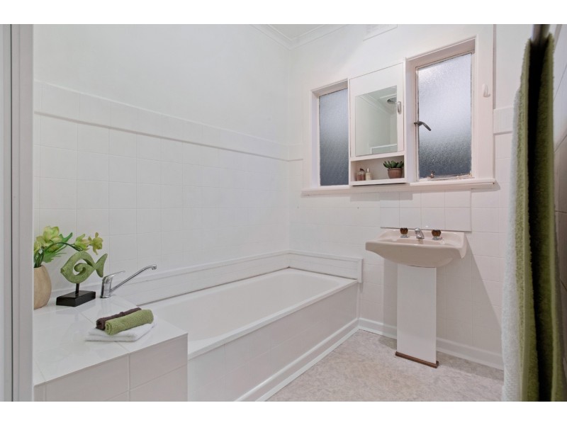 14 Beaufort Street, Mitcham VIC 3132