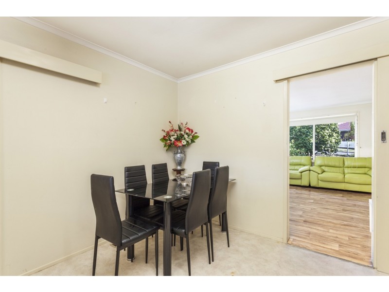 2 Neville Street, Mooroolbark VIC 3138