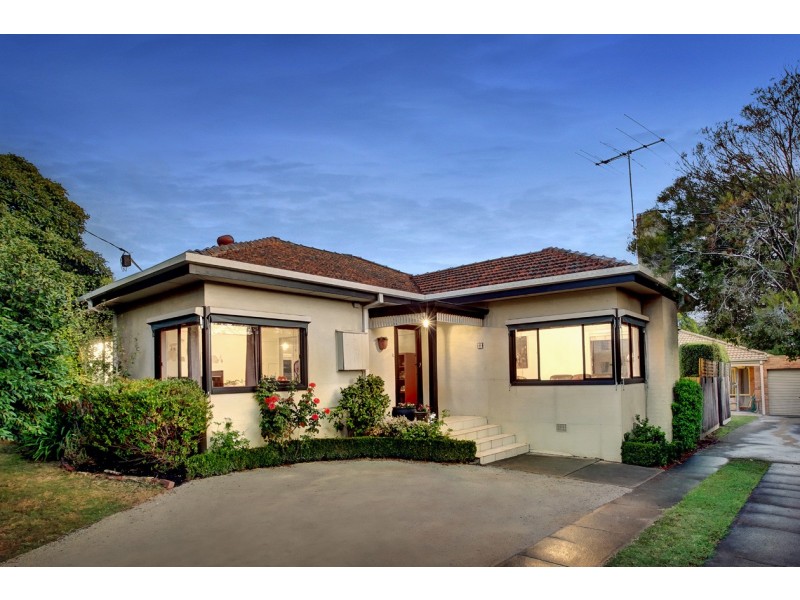 8 Walter Street, Mitcham VIC 3132