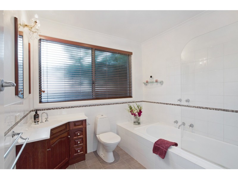 8 Walter Street, Mitcham VIC 3132