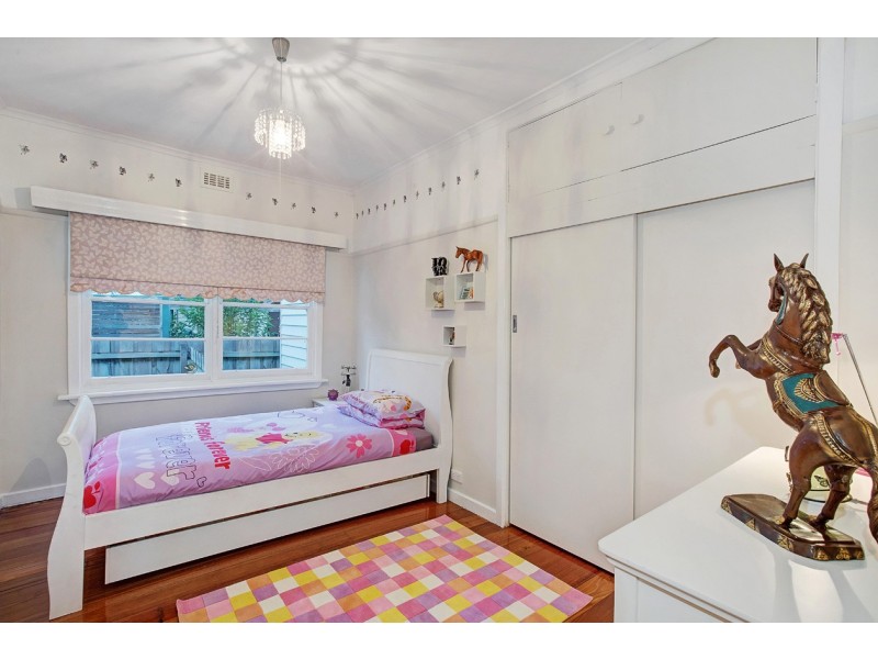 1/66 Rosstrevor Crescent, Mitcham VIC 3132