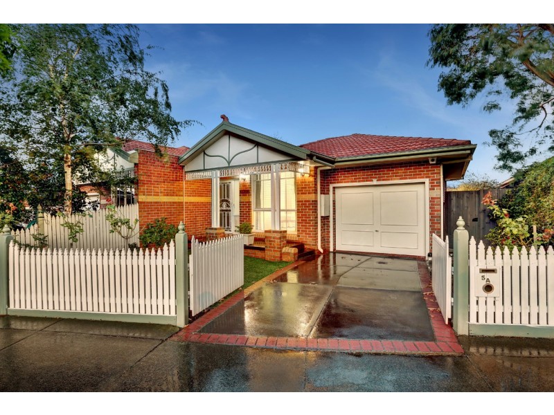 5a Doncaster East Road, Mitcham VIC 3132
