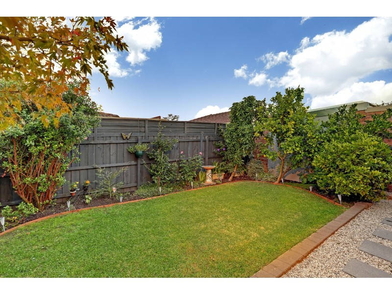 5a Doncaster East Road, Mitcham VIC 3132