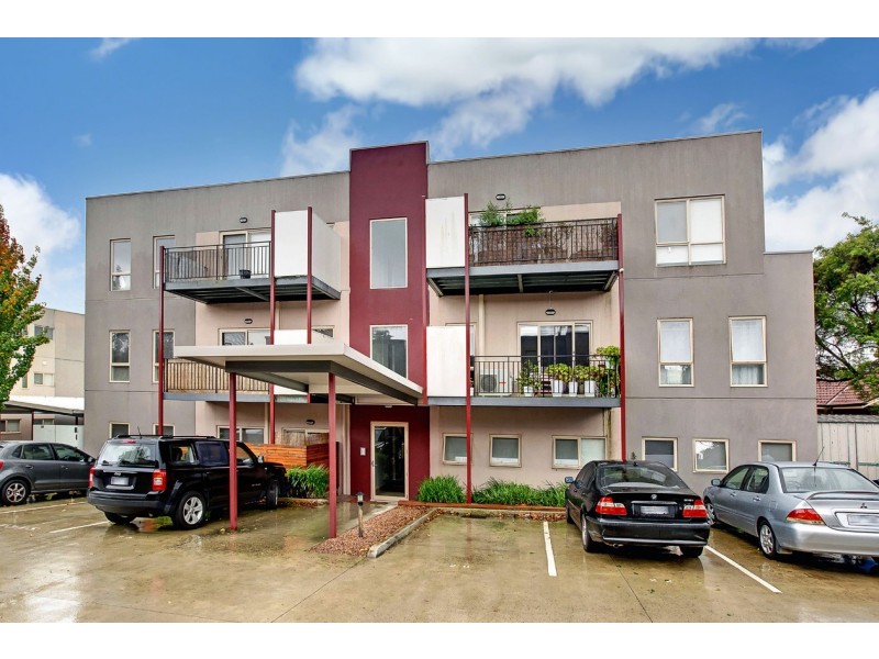 22/12-18 Bourke Street, Ringwood VIC 3134