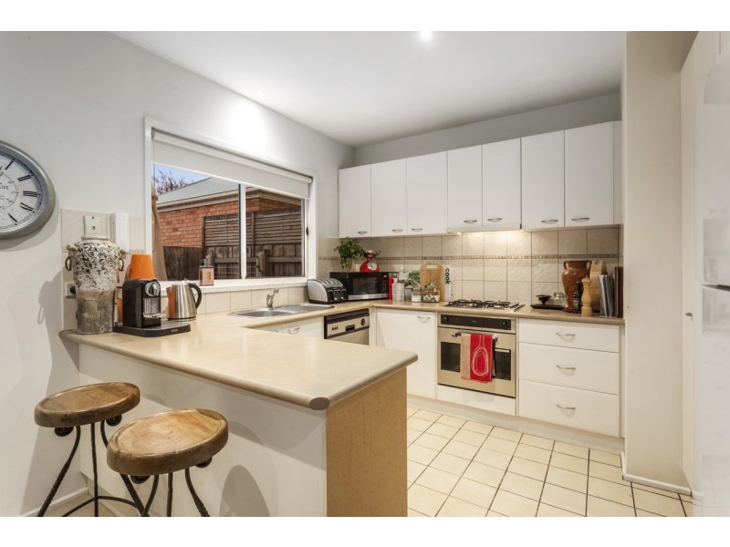 4/212 Charman Road, Cheltenham VIC 3192