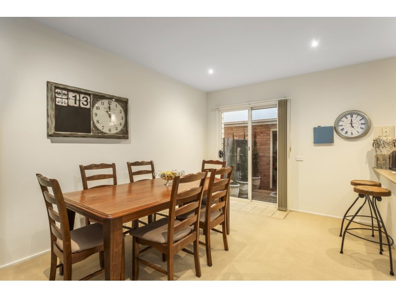 4/212 Charman Road, Cheltenham VIC 3192
