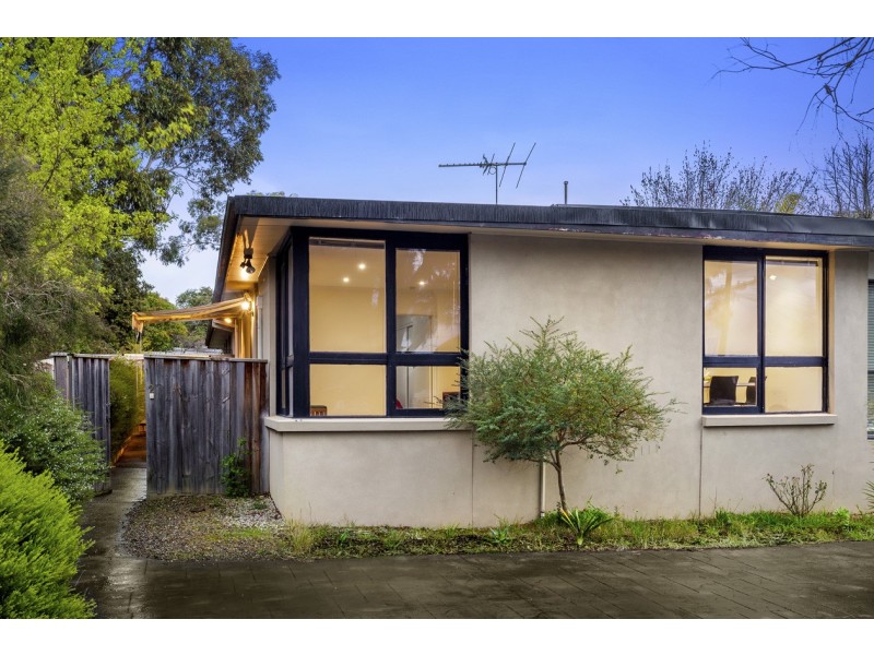 2/4 Central Avenue, Bayswater North VIC 3153