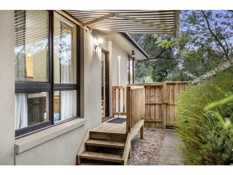 2/4 Central Avenue, Bayswater North VIC 3153