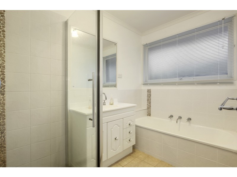 3 Conifer Court, Ringwood North VIC 3134