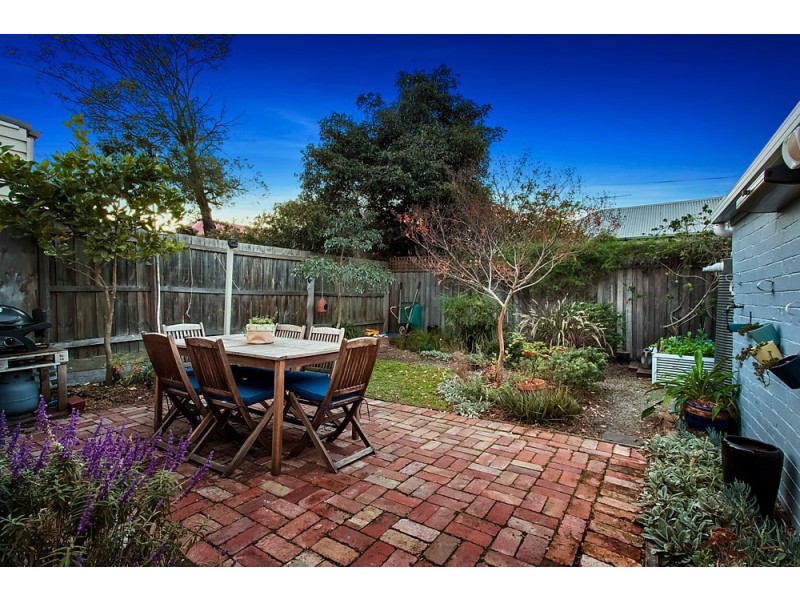 4 Junction Street, Seddon VIC 3011