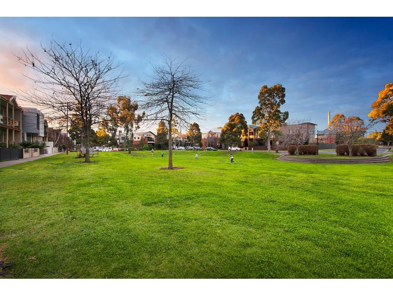 111 John Liston Drive, Newport VIC 3015