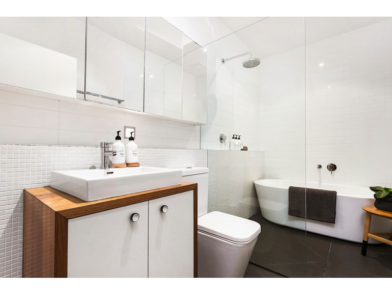 18 O’Farrell Street, Yarraville VIC 3013