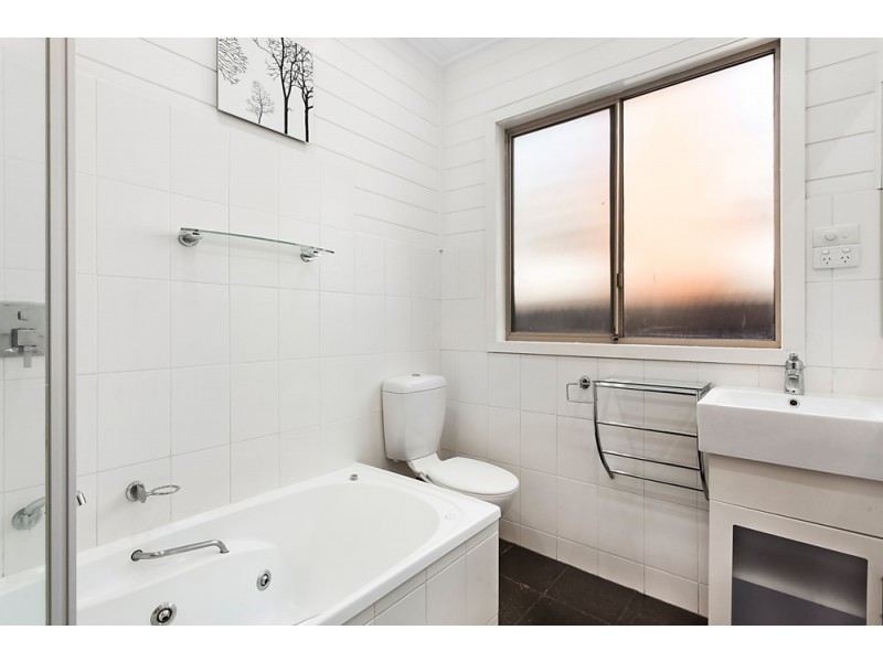 47 Truman Street, South Kingsville VIC 3015