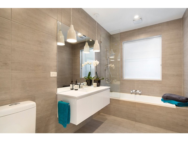 127 Empress Avenue, Kingsville VIC 3012