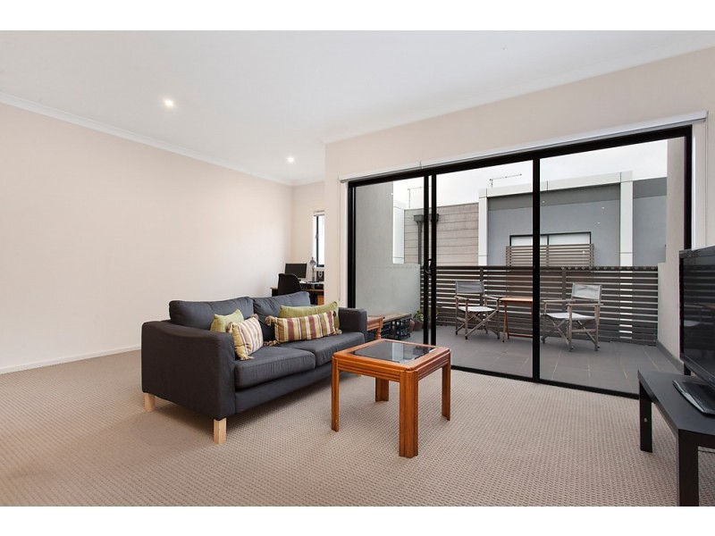 2/2 Ormond Road, West Footscray VIC 3012